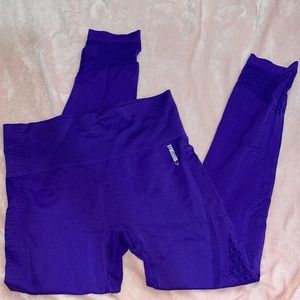 GYMSHARK purple leggings